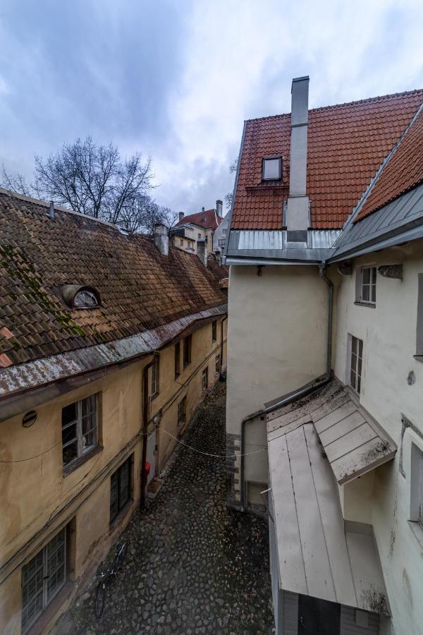 Roofs Of The Old Tallinn Guest House Exterior foto